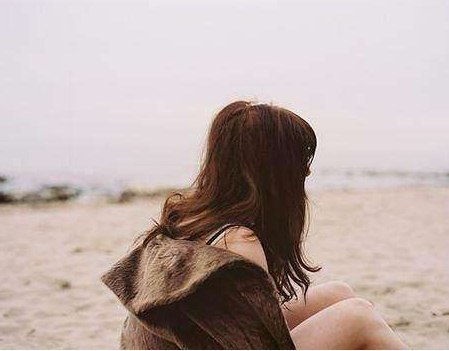 让人心碎的女生图片句子