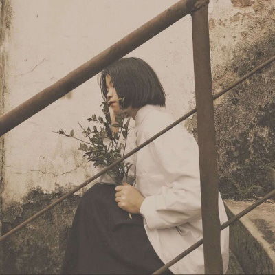 原宿风暗黑系女生头像真人孤独堕落女生头像高冷