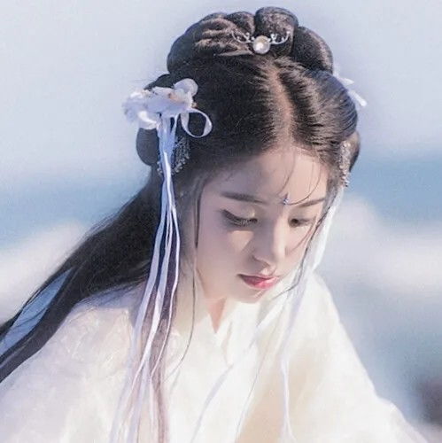 古风真人女生头像皓月当空,惟愿卿之岁月安