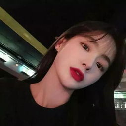 很火的句子靠别人的嘴了解我,你的脑袋是用来增高的么