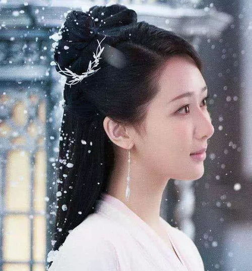 白衣飘飘似仙女的10大女星,刘亦菲被赞神仙姐姐,热巴最惊艳