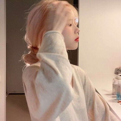 头像ins高级质感女头背影仙女
