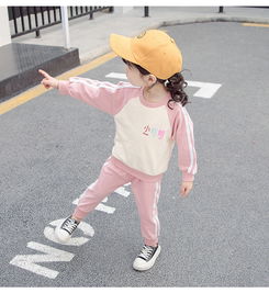 春上新女童套装2019春装新款韩版女童个性卡通贴布印花纯棉上衣短款运动两件套洋气