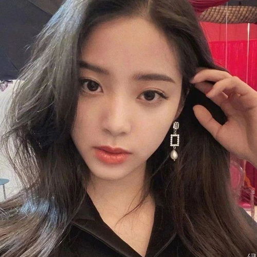美人计娜娜的年度妆容盘点,抛弃少女感ing