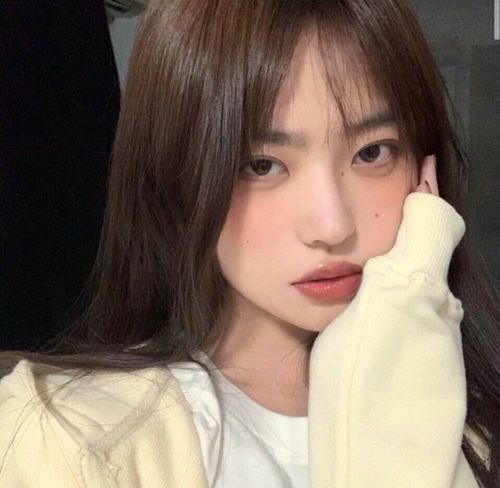 ins招桃花女头