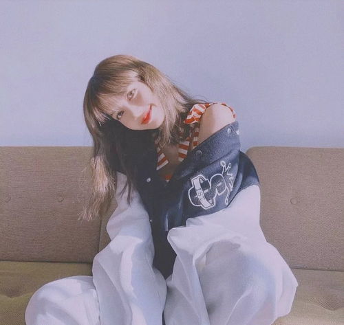 lisa头像人间芭比不是白叫的