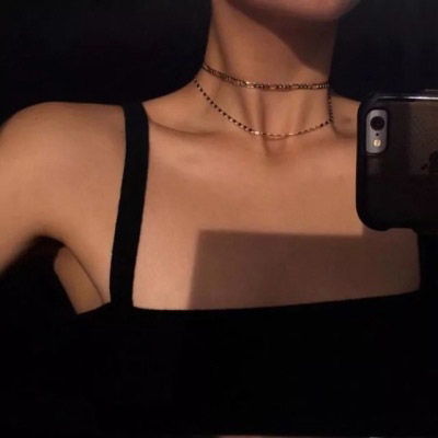 部位女头锁骨露肩吊带高清女生头像