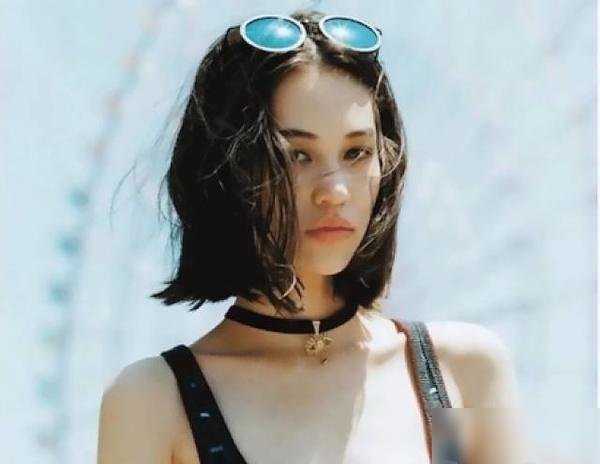 她是权志龙唯一承认过的女友,看到她的多肉腿后,大家瞬间明白了