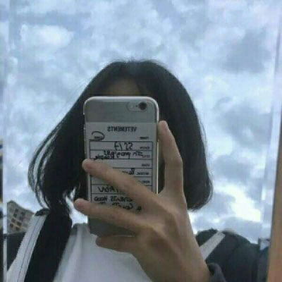 女生短发头像不露脸星空下影子头像女