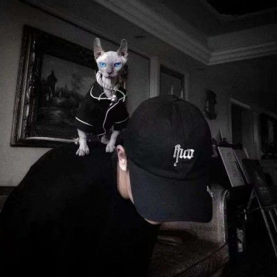 超火清秀干净男生头像