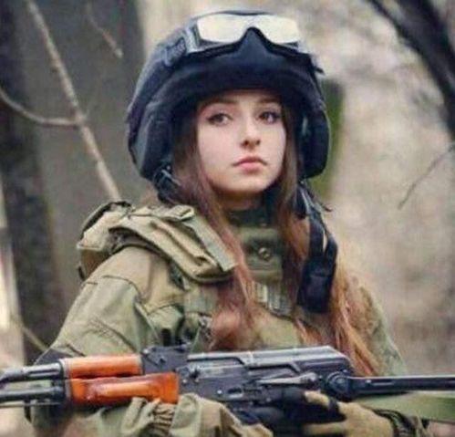 乌克兰美女成灾,而且拥有大量女兵,女兵的外貌也是十分出众