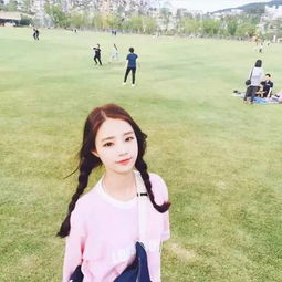 妈妈穿越了逆天颜值的她和女儿自拍,宛若亲姐妹