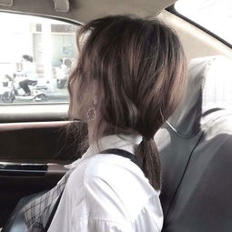 好看清纯女生头像背影侧脸,人生不在于拿有一手好牌