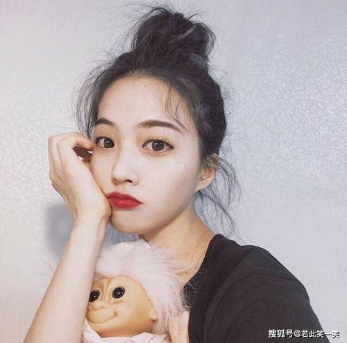 有时候过去的一页,能不翻就不要翻,翻落了灰尘会迷了双眼you