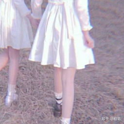 你们有哪些好看的比较清新的女生图片,想用来做壁纸