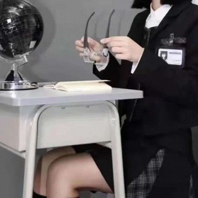 ins学院风女生头像
