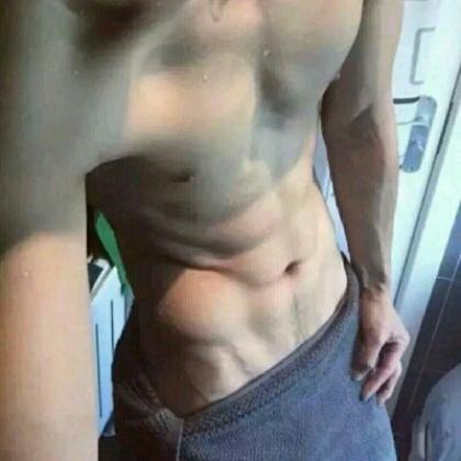 男生腹肌头像,帅气高清撩人真人图片