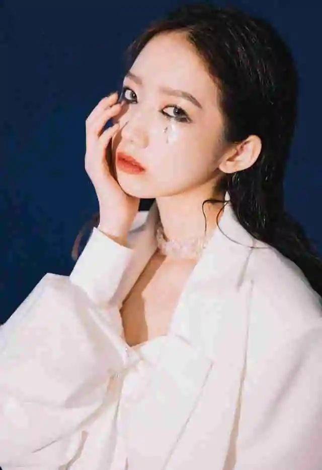 被颁发金扫帚奖,孟美岐转型需谨慎