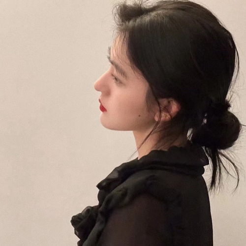 如果词不达意就把爱意藏在心里