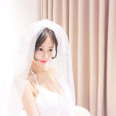 穿婚纱的女生唯美头像韩版伤感女生婚纱头像