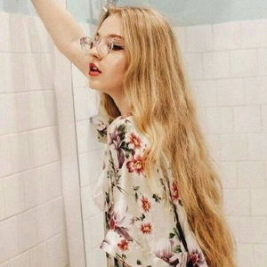 最新可爱女生头像欧美
