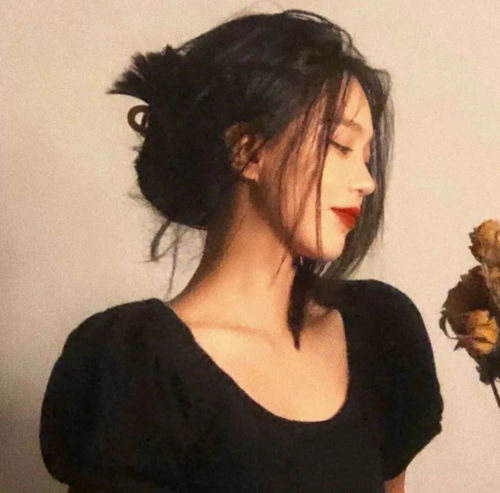 高级感温柔女生头像15