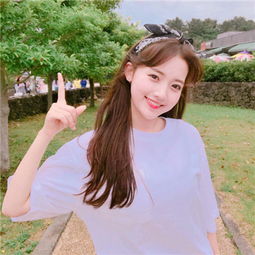 2018女生唯美有意境长发头像用黑色颓废掩饰自己的无助