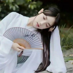 夏忆浅眠女生微信名字qq网名扣扣居