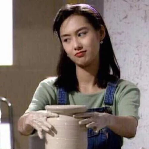 优雅复古港风女生头像