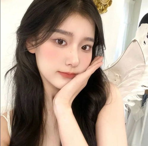 头像又纯又欲的女生头像