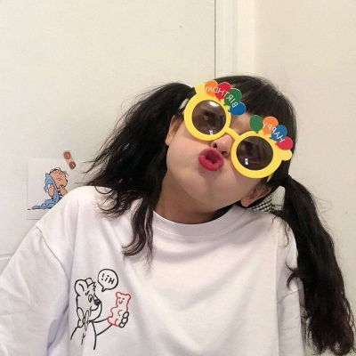 搞笑女头像沙雕可爱女头
