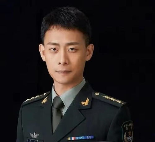难怪演警察那么传神,这4位演员曾是真警察,半路出家进了娱乐圈
