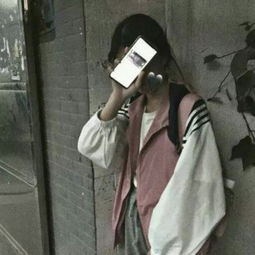 侧身美女头像