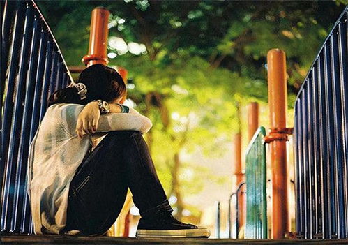 案件广西女子为讨好情人,送12岁女儿供其侵害,法院如何判决