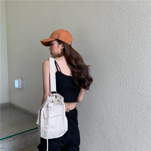 卓纪泫雅风小吊带背心女夏网红内搭外穿短款抹胸打底性感美背露脐ins潮