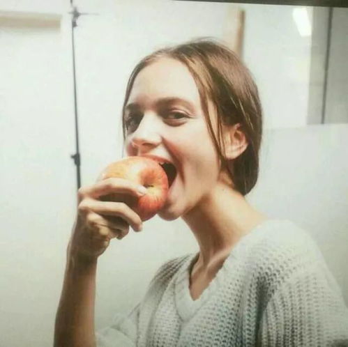 现在的日子,无非是毫无起色的生活和望不到远方的未来