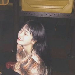 肥嘟嘟的女生可爱风格的
