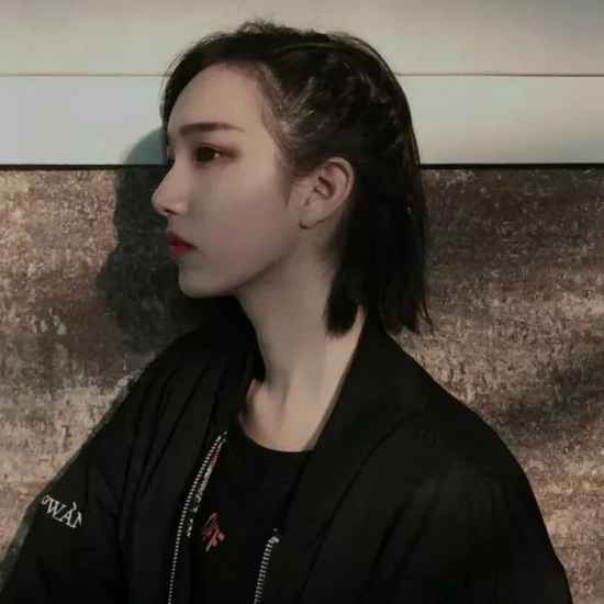 2018年最流行的发型女这几款最不挑人还年轻