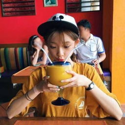 酷酷美少女吃货女生最可爱