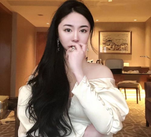 百万网红自曝曾遭受侵害,力挺郑爽,暗指都美竹不是好女孩