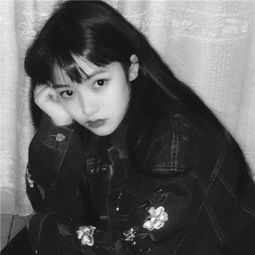 二次元高冷白色头像女qq头像