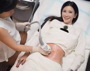 新加坡42岁网红炫富阿姨竟然比17岁女儿还年轻