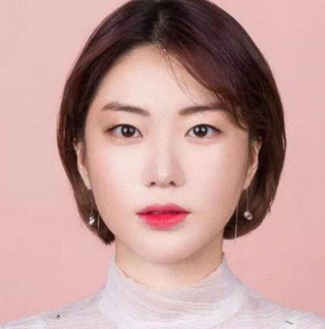 女生头像真人头像证件照