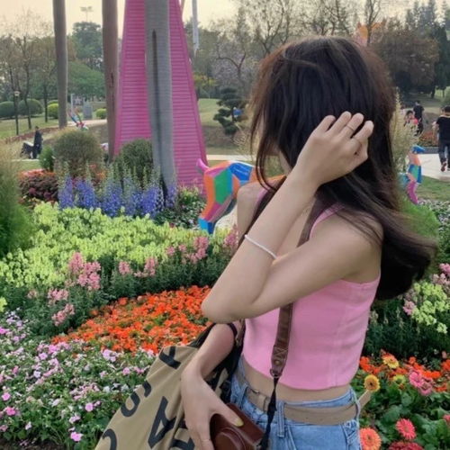 0605女生头像啊生活葬了童真物欲脏了灵魂