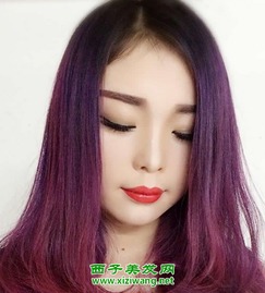 中长发中分波纹卷发型美艳女生最喜欢发型