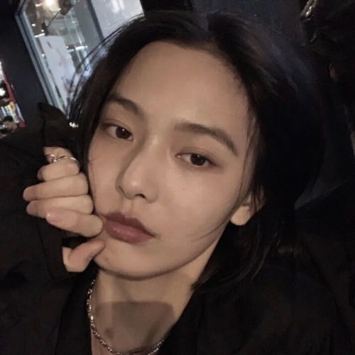 酷帅拽姐女生头像