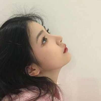 ins超火的安静女生头像