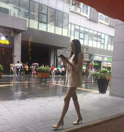 偶遇关晓彤穿婚纱拍戏,窈窕身材简直美如小仙女