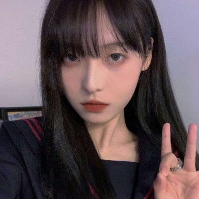 网红女生头像可爱夜光笼罩谁为你断流一生