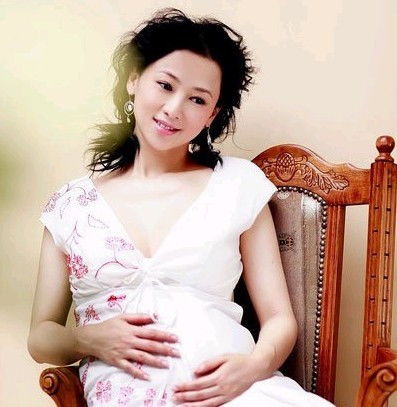 13岁的照片女头像翁虹